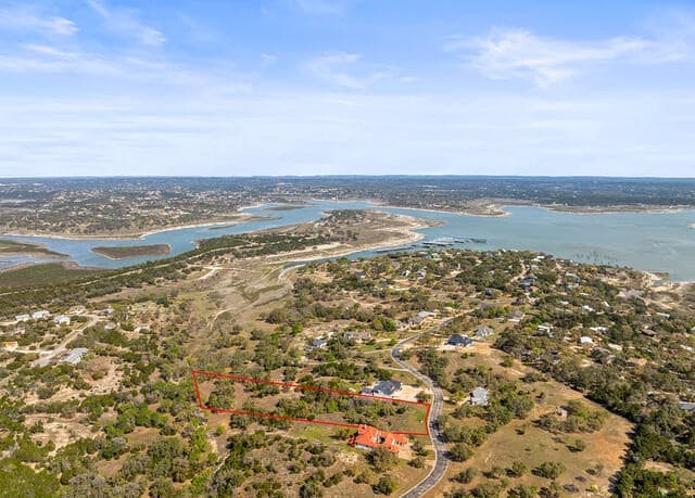 925  Kings Cove Drive, Canyon Lake, TX 78133 — photo 12