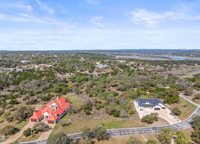 925  Kings Cove Drive, Canyon Lake, TX 78133 — photo 3