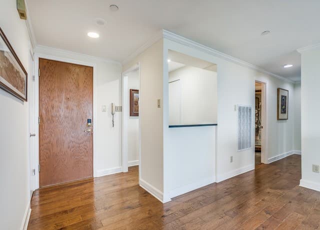 7887 Broadway Unit 905