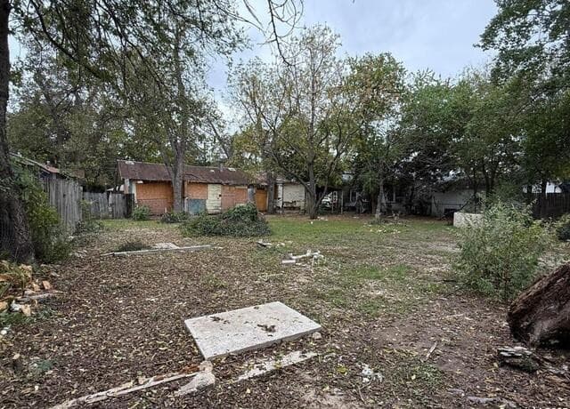 1033  Saldana, San Antonio, TX 78225 — photo 5