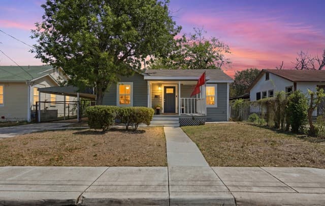 2410  Saint Anthony Ave, San Antonio, TX 78210 — photo 2
