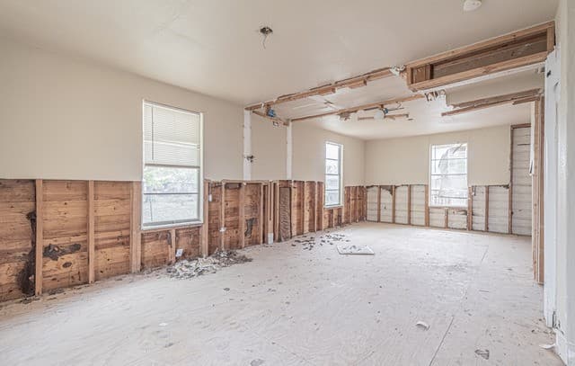 1714 W Constantinople, Castroville, TX 78009 — photo 8