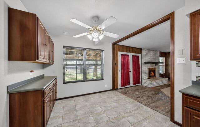 100  Crestline, Pleasanton, TX 78064 — photo 18