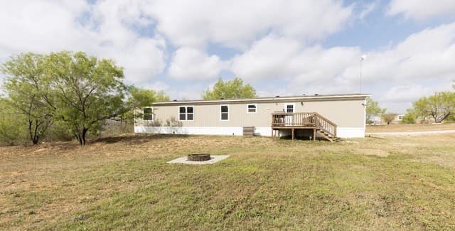 108  County Road 2638, Devine, TX 78016 — photo 21