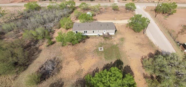 108  County Road 2638, Devine, TX 78016 — photo 4