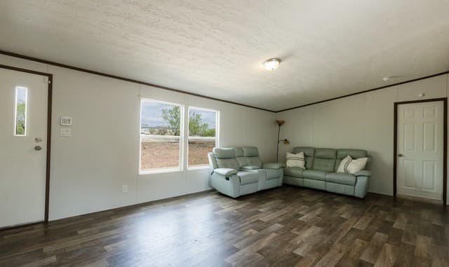 108  County Road 2638, Devine, TX 78016 — photo 6