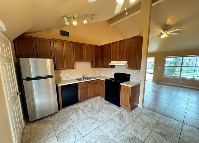 9140 Timber Path #905 Unit 905, San Antonio, TX 78250 — photo 4
