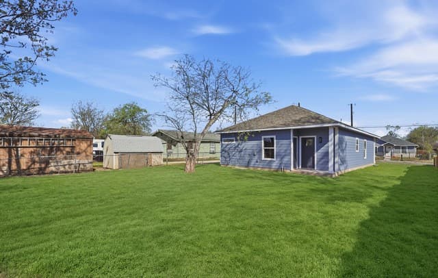 314  Corliss, San Antonio, TX 78220 — photo 21