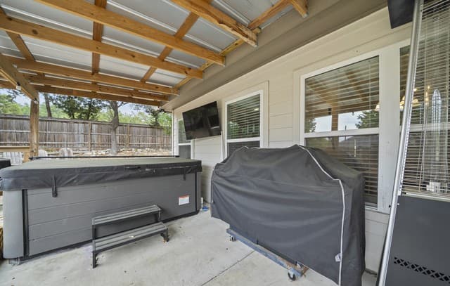 1885  Deer Run, Canyon Lake, TX 78133 — photo 15