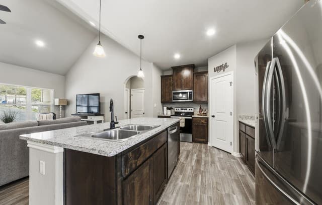 1885  Deer Run, Canyon Lake, TX 78133 — photo 6