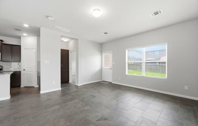 6134  Akin Place, San Antonio, TX 78261 — photo 9