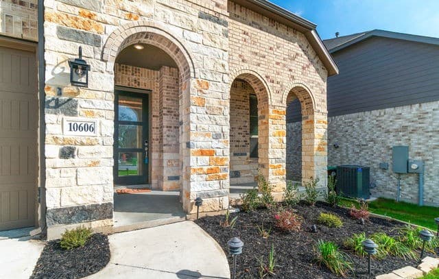 10606 Revolver Trail, San Antonio, TX 78254 — photo 2