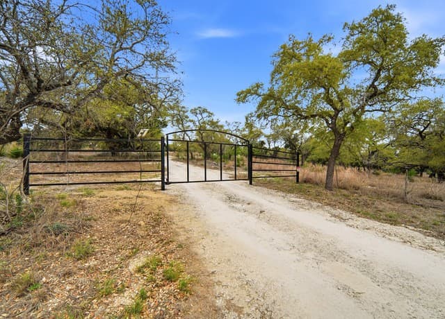 132  Fm 474, Boerne, TX 78006 — photo 2