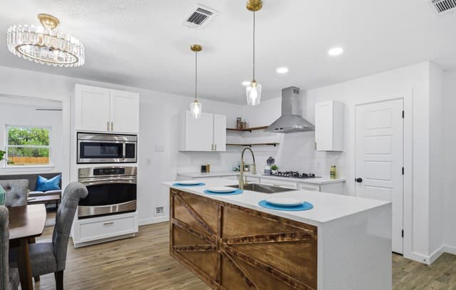 551  Merritt, San Antonio, TX 78227 — photo 2