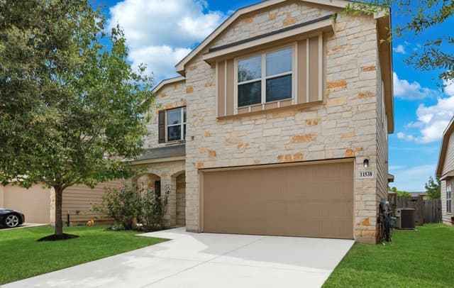 11538 Pelican Pass