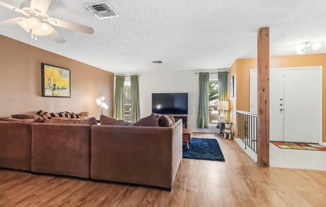 13719  Sunny Gln, San Antonio, TX 78217 — photo 5