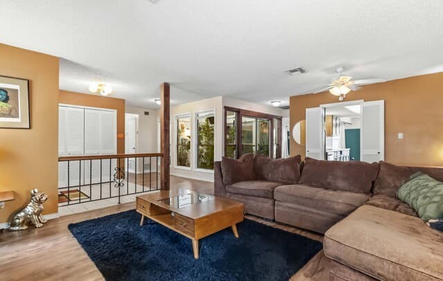 13719  Sunny Gln, San Antonio, TX 78217 — photo 7