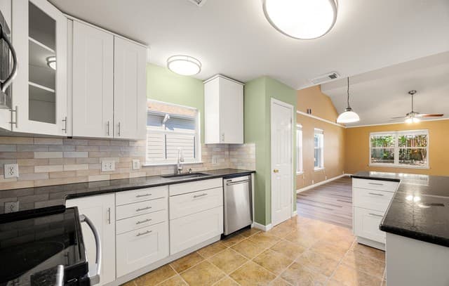 1651  Mountain Brk, Schertz, TX 78154 — photo 9