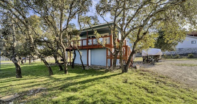 895  Lakebreeze Drive, Canyon Lake, TX 78133 — photo 3