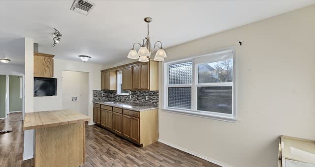 895  Lakebreeze Drive, Canyon Lake, TX 78133 — photo 6