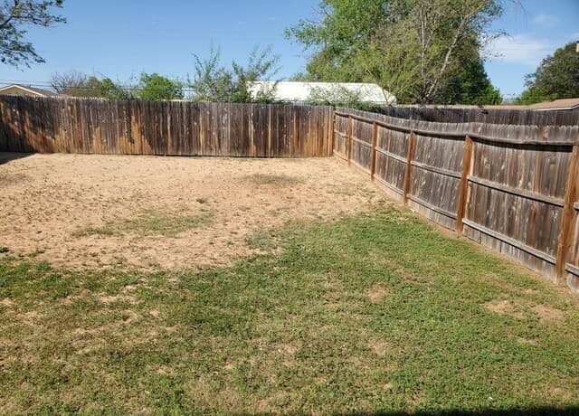 531  Pleasanton Spring, San Antonio, TX 78221 — photo 11