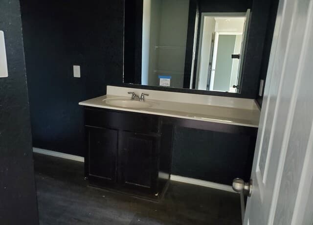 531  Pleasanton Spring, San Antonio, TX 78221 — photo 3