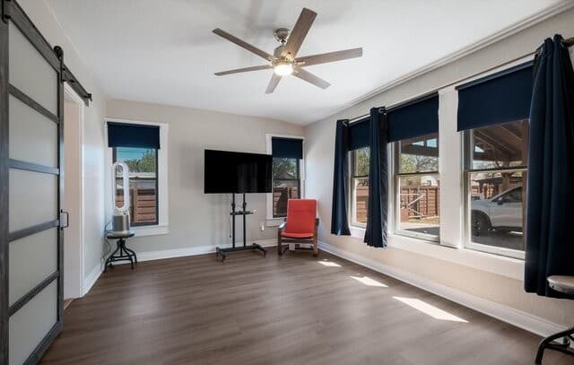 930  Hays, San Antonio, TX 78202 — photo 20