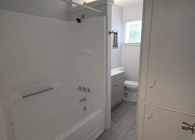 5619  Stonybrook Dr, San Antonio, TX 78242 — photo 7