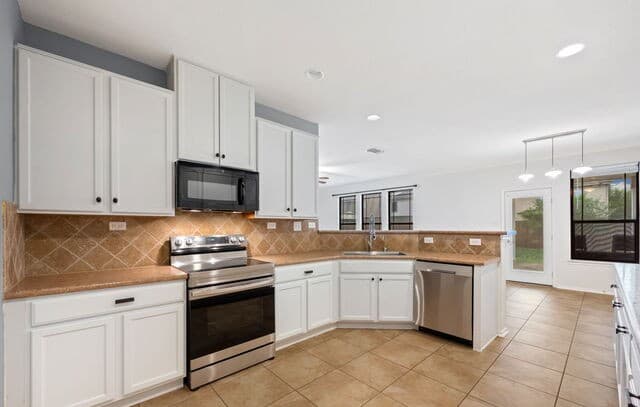 4430  Stetson, San Antonio, TX 78223 — photo 10