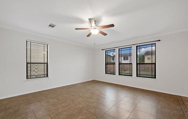 4430  Stetson, San Antonio, TX 78223 — photo 6