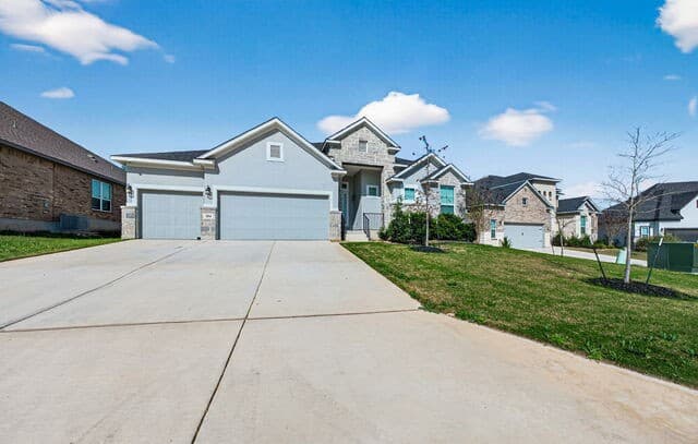 154  Lily Pass, Castroville, TX 78009 — photo 2