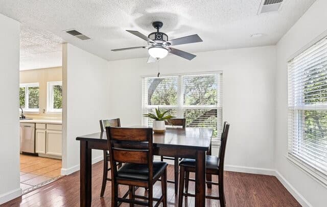15840  Walnut Creek, San Antonio, TX 78247 — photo 11