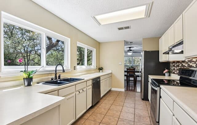 15840  Walnut Creek, San Antonio, TX 78247 — photo 14