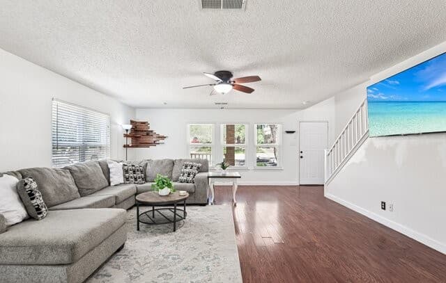 15840  Walnut Creek, San Antonio, TX 78247 — photo 7