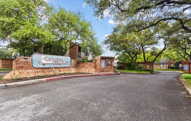 4839 Brandeis Unit 923