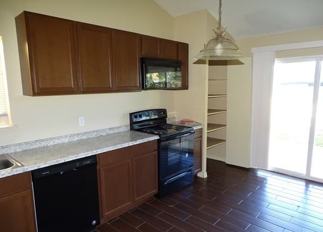 8514 Glen Ct, San Antonio, TX 78239 — photo 9