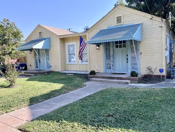 614 E Mulberry