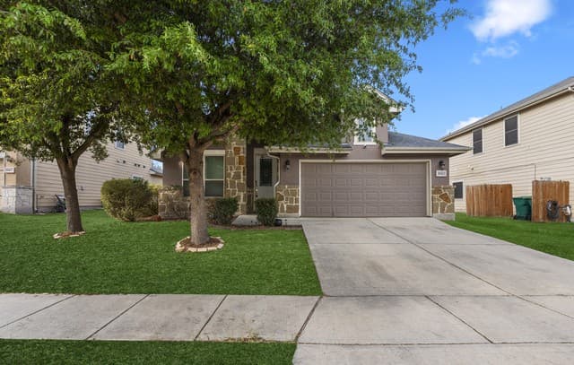 10421 Macarthur