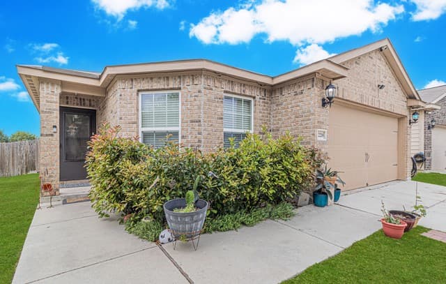 12218  Cashton, San Antonio, TX 78252 — photo 2