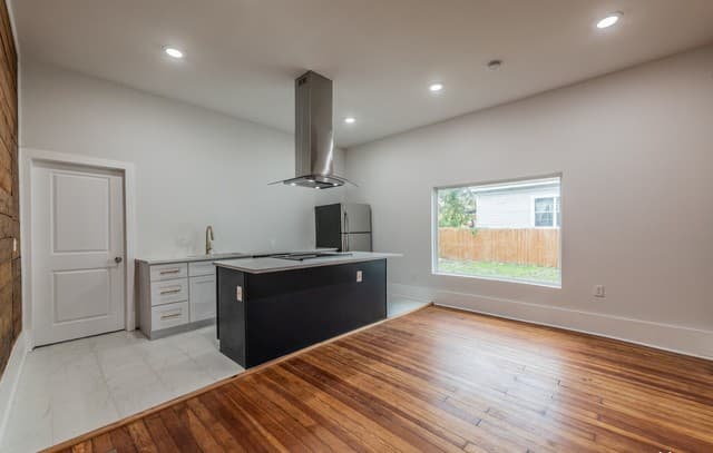 121  Highland Unit 101, San Antonio, TX 78210 — photo 10
