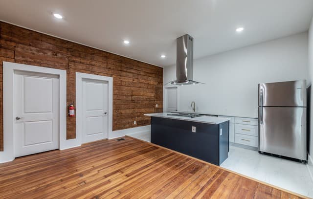 121  Highland Unit 101, San Antonio, TX 78210 — photo 11