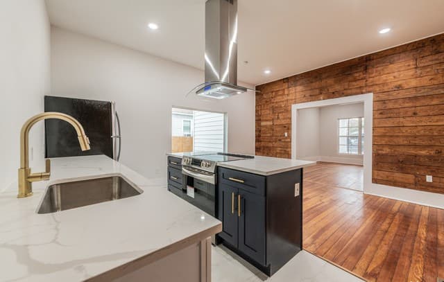 121  Highland Unit 101, San Antonio, TX 78210 — photo 13