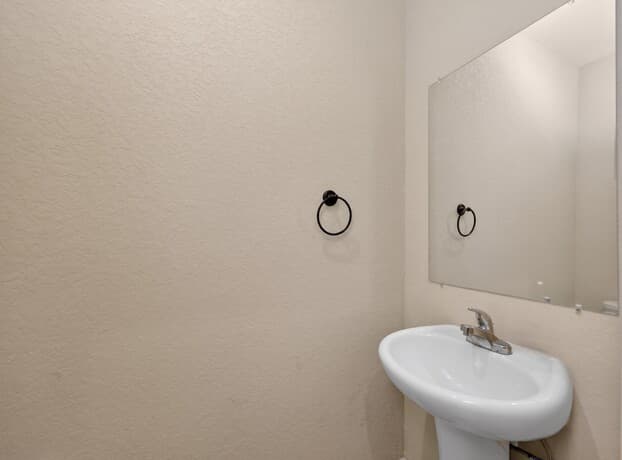 6402  Luglio Ln, San Antonio, TX 78233 — photo 12