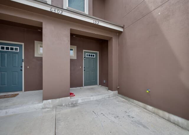 6402  Luglio Ln, San Antonio, TX 78233 — photo 2