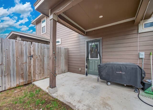 6402  Luglio Ln, San Antonio, TX 78233 — photo 23