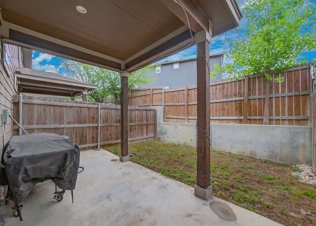 6402  Luglio Ln, San Antonio, TX 78233 — photo 24