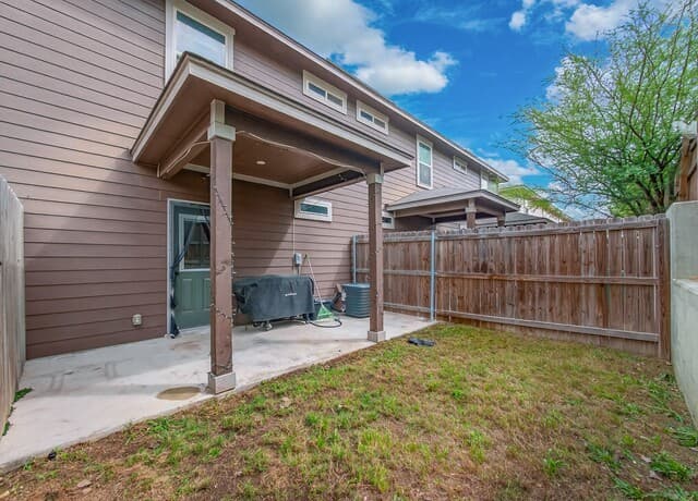 6402  Luglio Ln, San Antonio, TX 78233 — photo 25