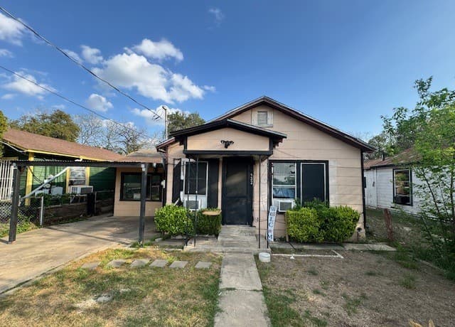 132 Parkview