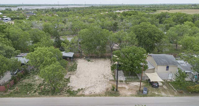 15608  Martinez, San Antonio, TX 78221 — photo 3
