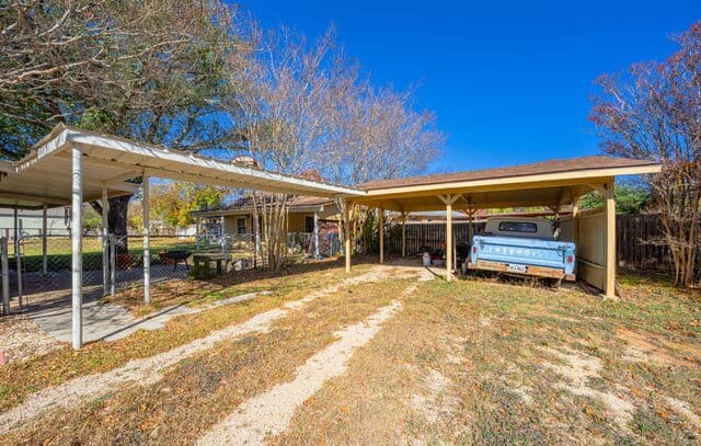 106  Seamoor, Fredericksburg, TX 78624 — photo 22
